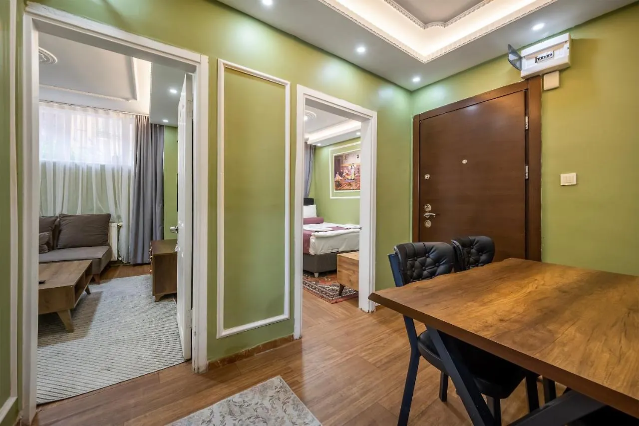 Secret Garden - Basement Apartment Istanbul